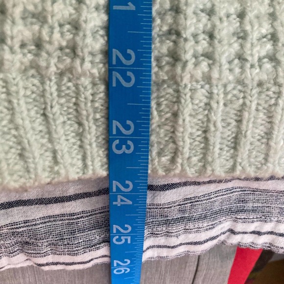 Hollister Sweater Womens Sz S Mint Green Waffle Cotton Knit V-Neck Pullover‎ - Picture 8 of 8